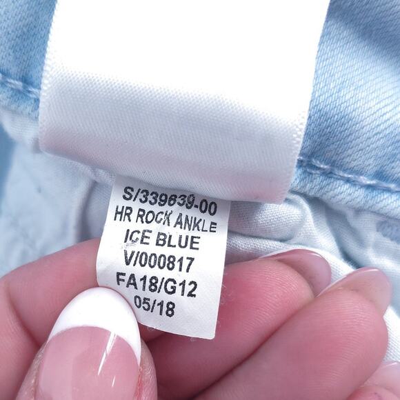 Old Navy Normcore Distressed Rockstar HR Light Wash 360 Stretch Raw Hem Skinny 4 - Picture 9 of 13